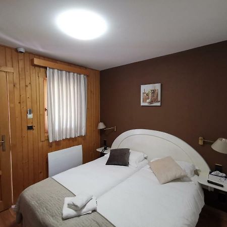 Auberge Saint-Jean Villequier-Aumont Zewnętrze zdjęcie