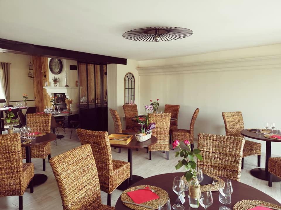 Auberge Saint-Jean Villequier-Aumont Zewnętrze zdjęcie